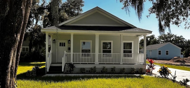 view of front of house featuring a porch