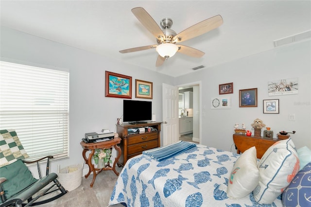 bedroom featuring ceiling fan