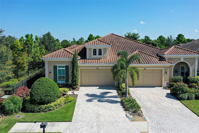 view of mediterranean / spanish-style home