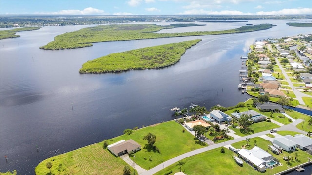 Listing photo 2 for 3328 Peace River Dr, Punta Gorda FL 33983