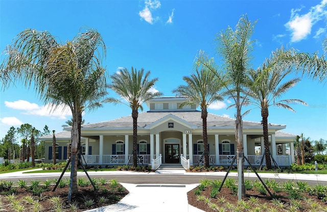 view of front of property with covered porch