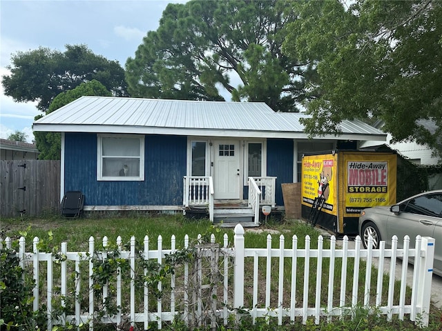 2065 8th St, Sarasota FL, 34237, 2 bedrooms, 2 baths house for sale