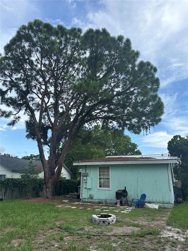 Listing photo 2 for 2065 8th St, Sarasota FL 34237