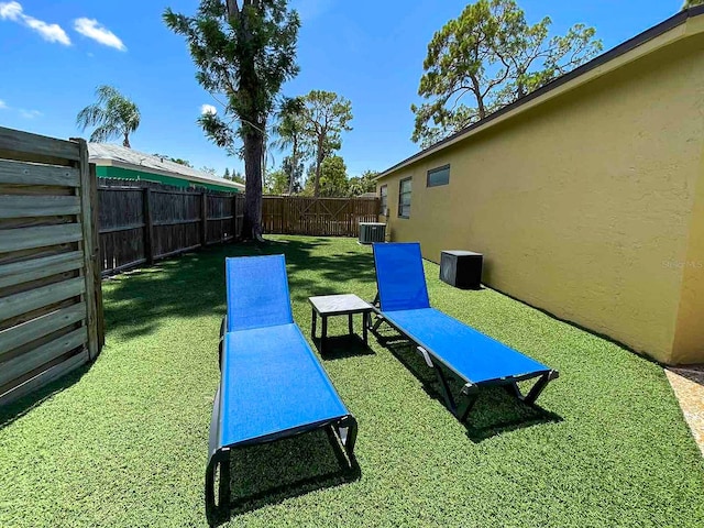 view of yard featuring cooling unit