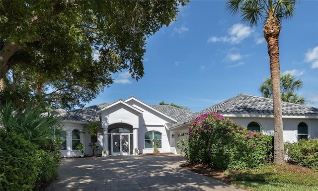 view of front of house featuring a garage