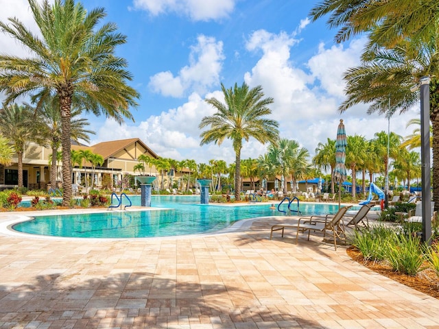 7572 Viola Loop, Lakewood Ranch, FL 34202 - photo 45