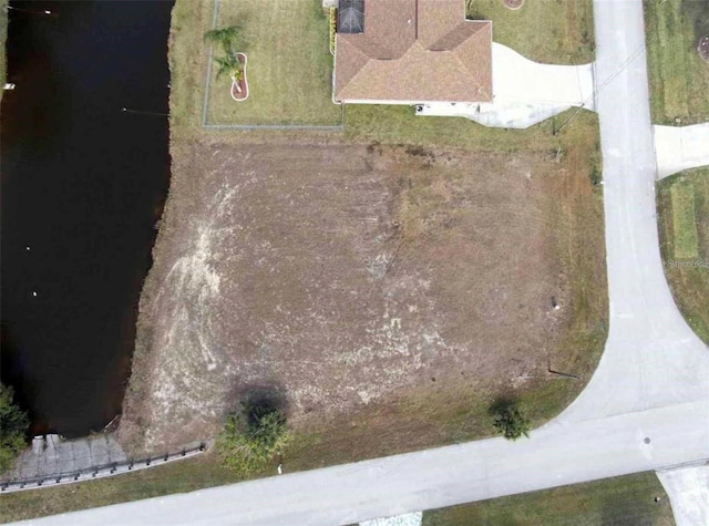 Listing photo 2 for 41 Bunker Pl, Rotonda West FL 33947