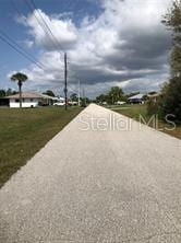 Listing photo 2 for 6368 Brookridge St, Englewood FL 34224