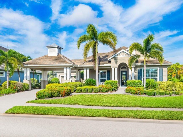 view of front of home with a front yard