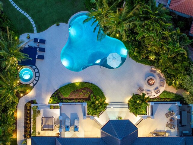 501 Harbor Point Rd, Longboat Key, FL 34228 - drone / aerial view of a pool area