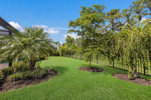 16215 Tradewind Ter, Lakewood Ranch, FL 34211 - view of yard