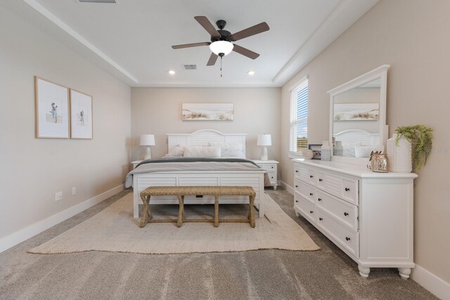 carpeted bedroom featuring ceiling fan