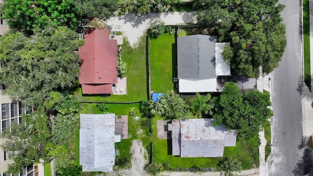 1569 7th St, Sarasota, FL 34236 - photo 2