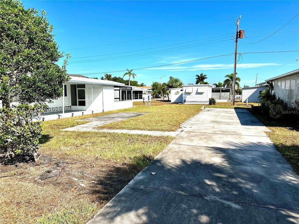 3112 10th St W, Palmetto, FL 34221 - photo 1