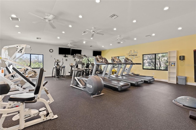 exercise room featuring ceiling fan