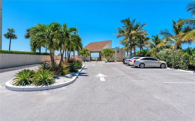 4380 Exeter Dr Unit 303, Longboat Key, FL 34228 - view of uncovered parking lot