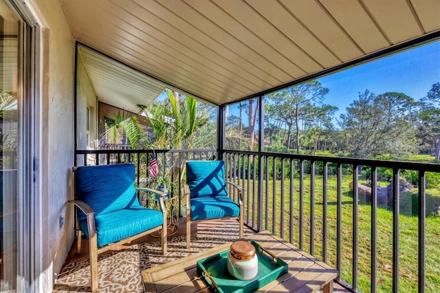 view of sunroom / solarium