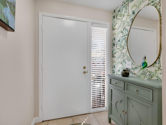 6417 Meadowlark Ln Unit 6417, Bradenton, FL 34210 - entryway featuring light tile patterned floors and wallpapered walls