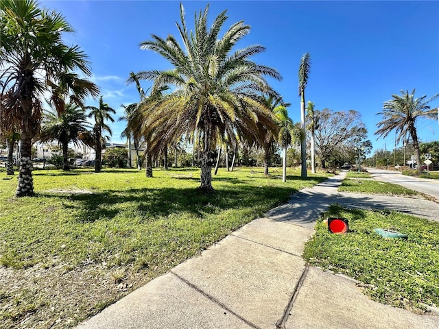 Listing photo 2 for 575 N Washington Blvd, Sarasota FL 34236