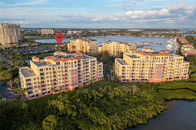 bird's eye view with a water view