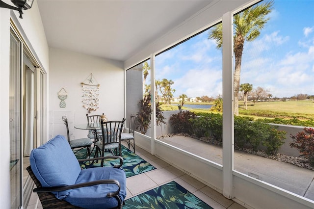 view of sunroom / solarium