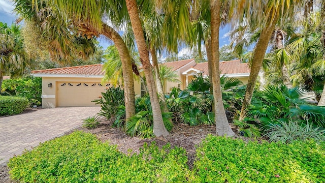 view of front of house with a garage