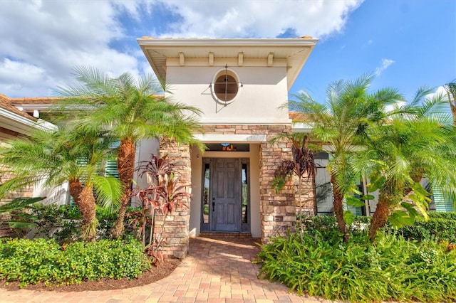 view of property entrance