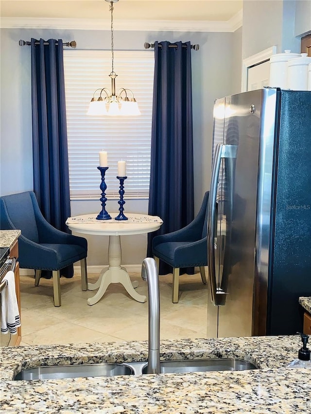 living area with crown molding, tile patterned floors, sink, and a chandelier