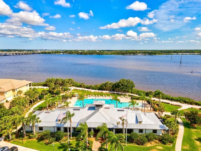 5130 Tidewater Preserve Blvd, Bradenton, FL 34208 - drone / aerial view of a pool and a nearby body of water