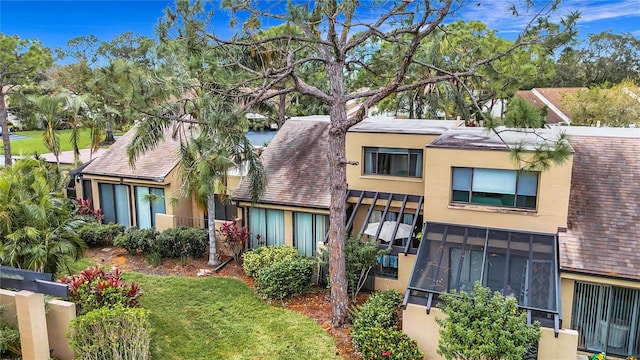 view of front of property with a front lawn