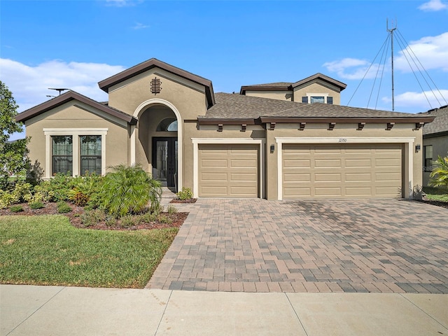 view of front of house featuring a garage