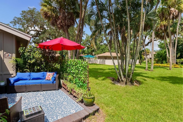 view of yard with an outdoor living space