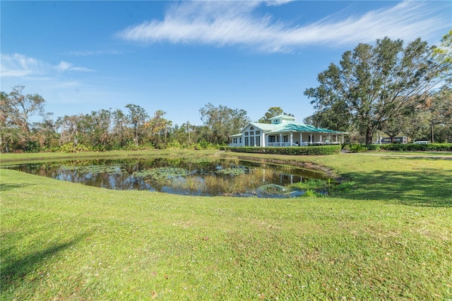 view of yard with a water view