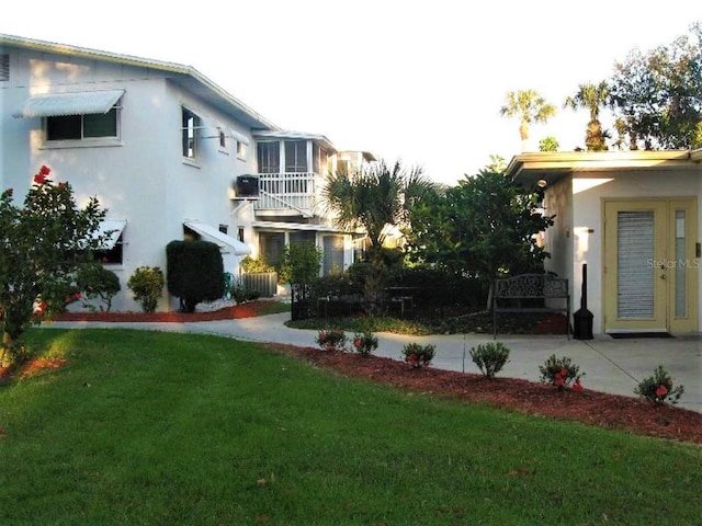 1570 Pleasant Rd Unit J-26, Bradenton, FL 34207 - view of yard with a patio area
