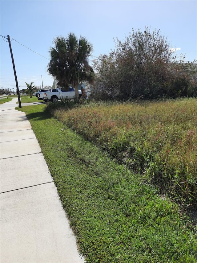 6353 Sunnybrook Blvd, Englewood, FL 34224