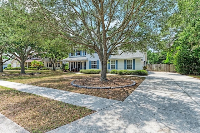 view of front of property