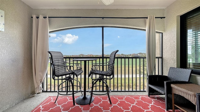 sunroom / solarium with a healthy amount of sunlight