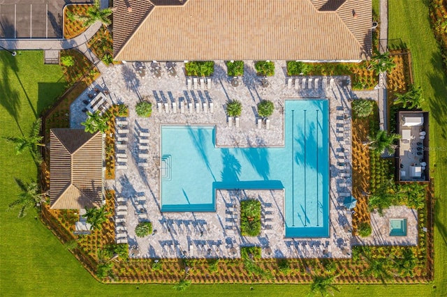 birds eye view of property