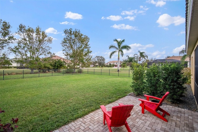 view of yard featuring a patio