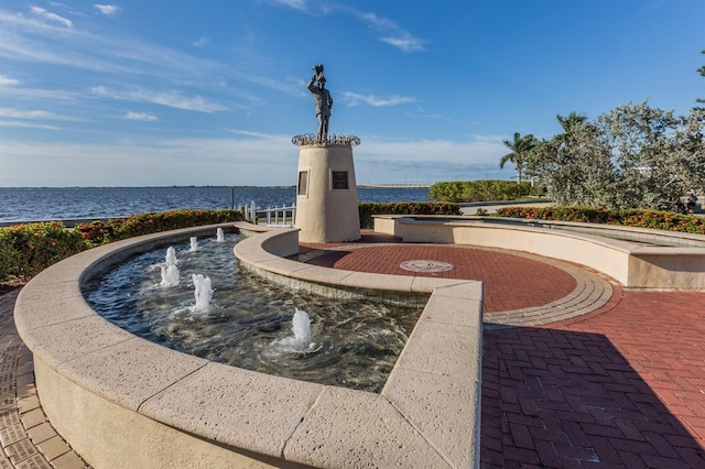 view of home's community featuring a water view