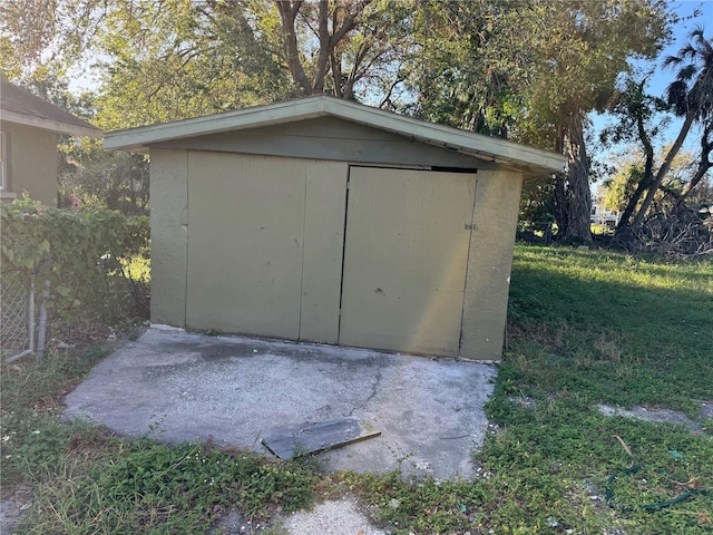 view of outbuilding