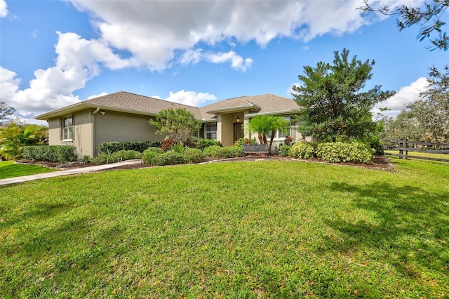 view of front of property with a front yard