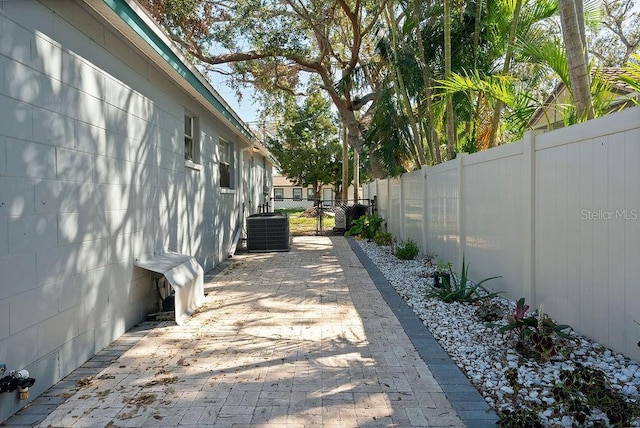 1105 58th St S, Gulfport, FL 33707 - photo 30