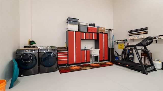 laundry room featuring washer and dryer