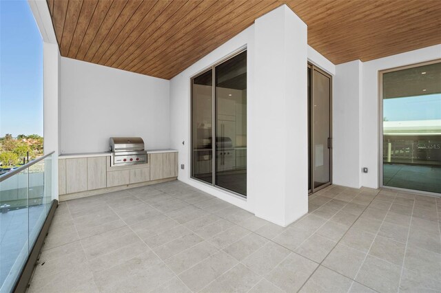 1591 Gulf Of Mexico Dr Unit 311, Longboat Key, FL 34228 - balcony with a grill