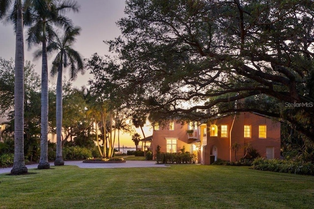 4511 Bay Shore Rd, Sarasota, FL 34234 - view of green lawn