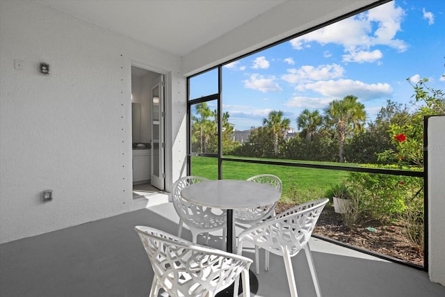 view of sunroom / solarium