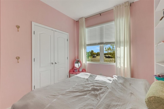 bedroom featuring a closet