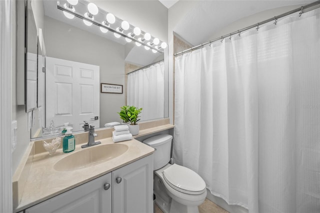 full bathroom with toilet, vanity, and a shower with curtain