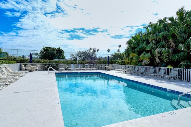 view of swimming pool